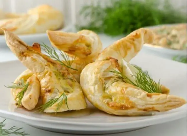 Puff Pastry Croissants With Salmon From The Air Fryer